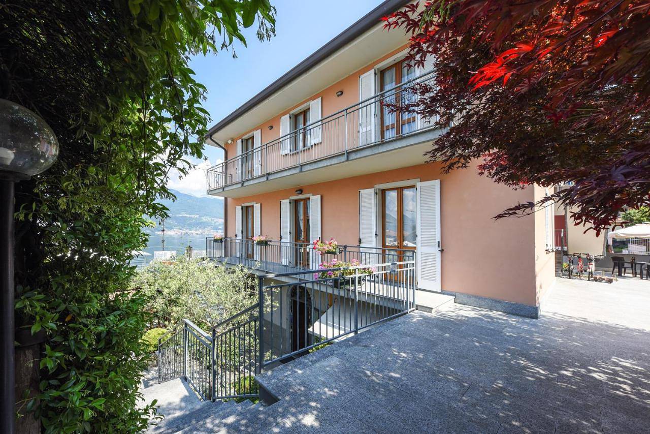 Apartment with Terrace in Dorio, Gemeinde Dorio