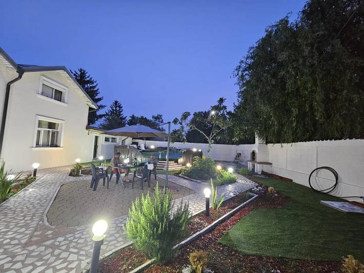 Chambre d’hôte pour 2 personnes, avec jardin et jacuzzi à Bucarest - 4