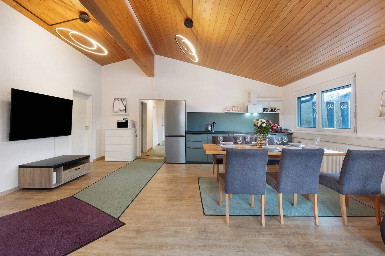 Apartamento entero, Apartamento 'Motel Ambiente – 4 habitaciones, 2 baños' con wifi y aire acondicionado in Bad Säckingen, Bosque Negro sur