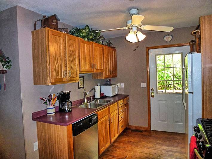 Log cabin for 6 people, with hot tub and terrace in Fontana Lake