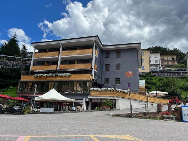 Hotel per 3 persone, con panorama e terrazza, con animali domestici - 1