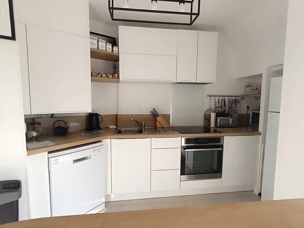 Entire apartment, Beautiful apartment for 4 with parking and Wifi in central Perros-Guirec in Perros-Guirec, Pink Granite Coast