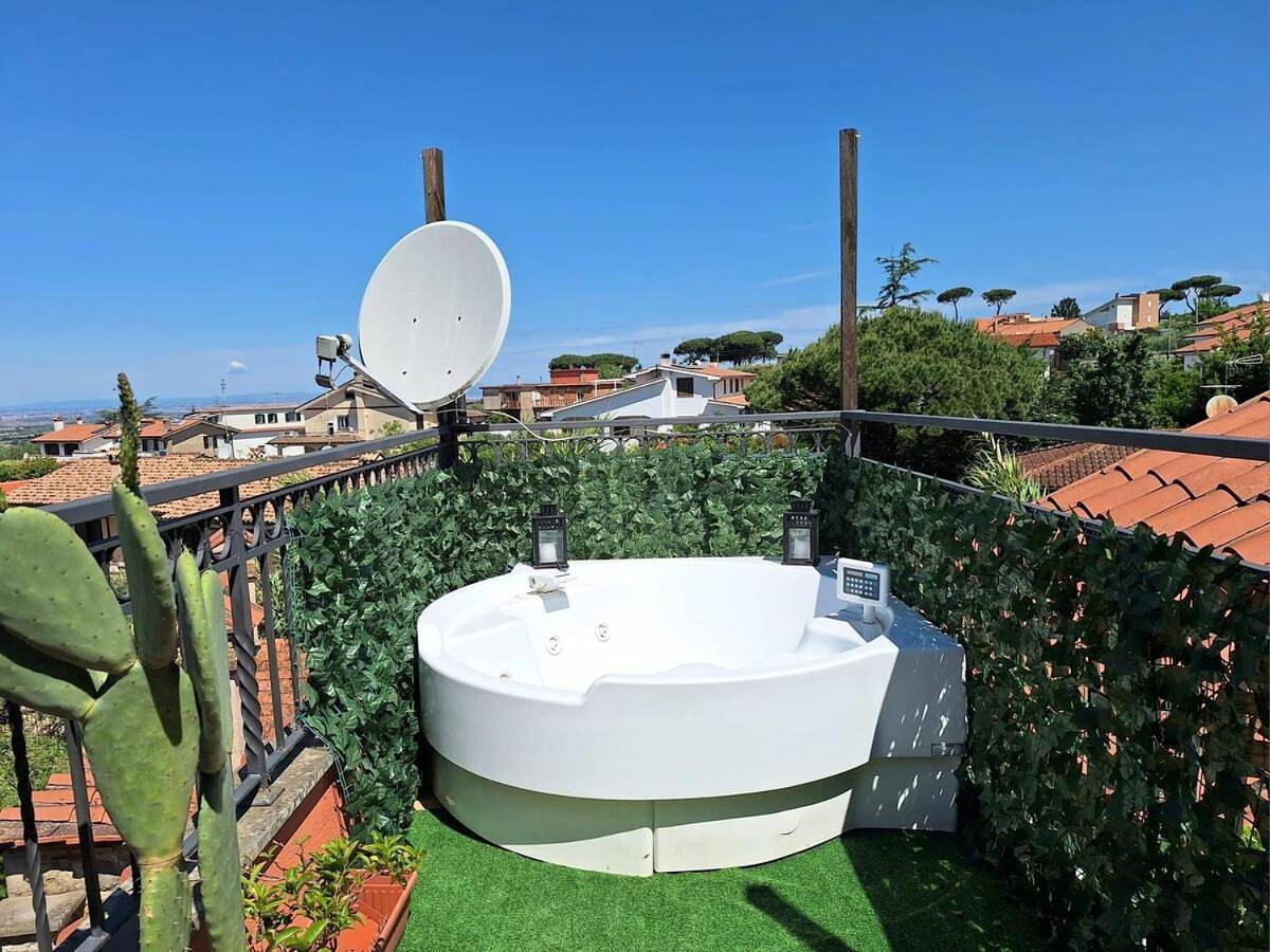 Appartamento intero, One-Bedroom Apartment in Castel Gandolfo, Castelli Romani