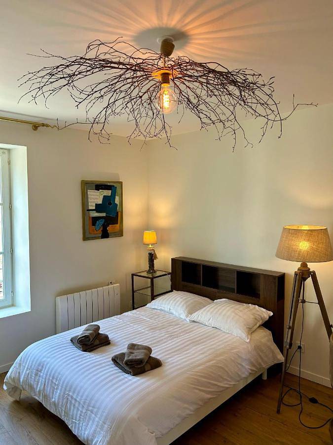 Appartement entier, Studio centre-ville entièrement rénové in Mortagne-au-Perche, Parc naturel régional du Perche