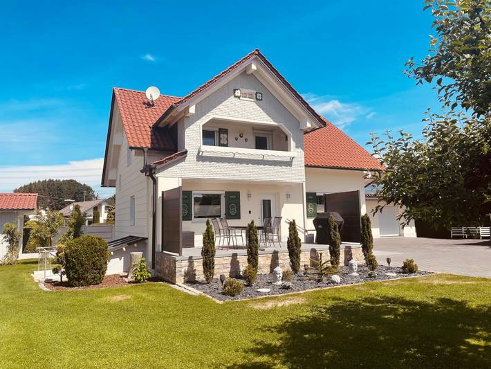 Ferienhaus für 6 Personen, mit Balkon und Garten in Mittelneufnach