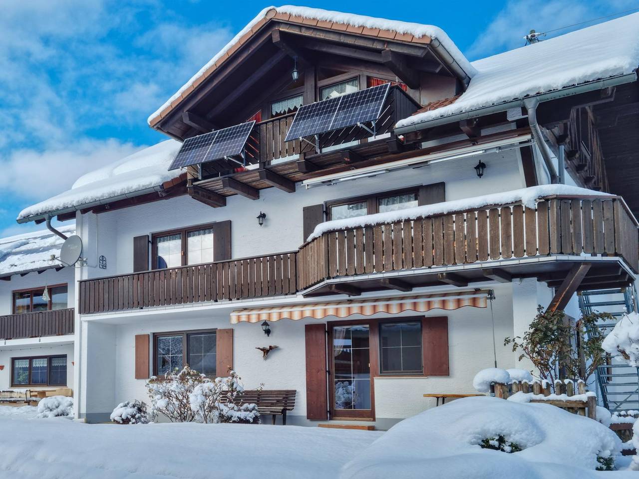 Ganze Wohnung, Wohnung in Oberbayern mit Ofen und Terrasse in Wildsteig, Romantische Straße