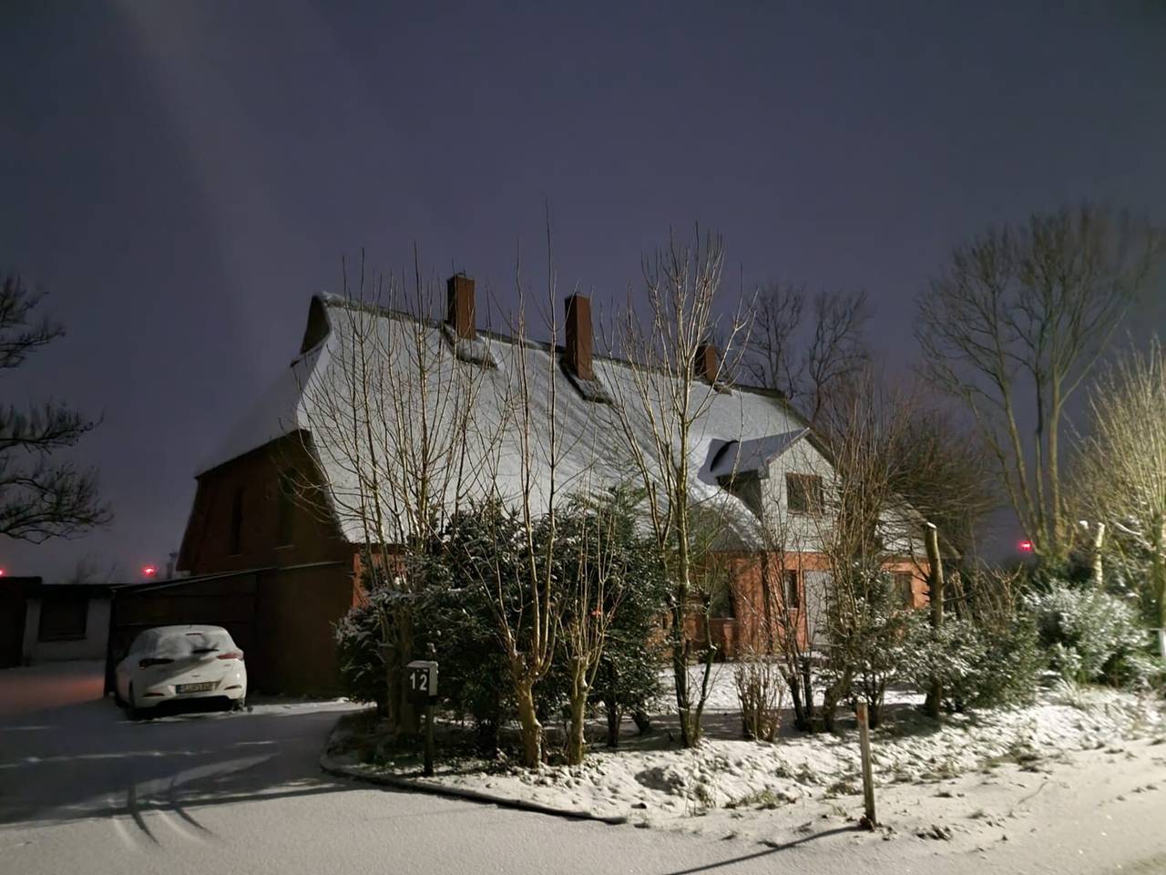 Ganze Wohnung, Ferienwohnung " Ostwind " im Reetdachhaus mit Garten und Wlan in Wesselburener Deichhausen, Dithmarschen