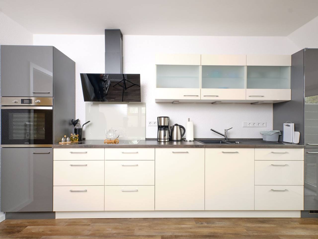 Ganze Wohnung, Appartement mit Garten, Grill und Terrasse in Wiefelstede, Ammerland