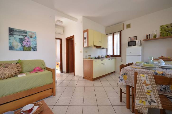 Ferienwohnung für 6 Personen, mit Garten und Ausblick in Lignano Pineta - 2