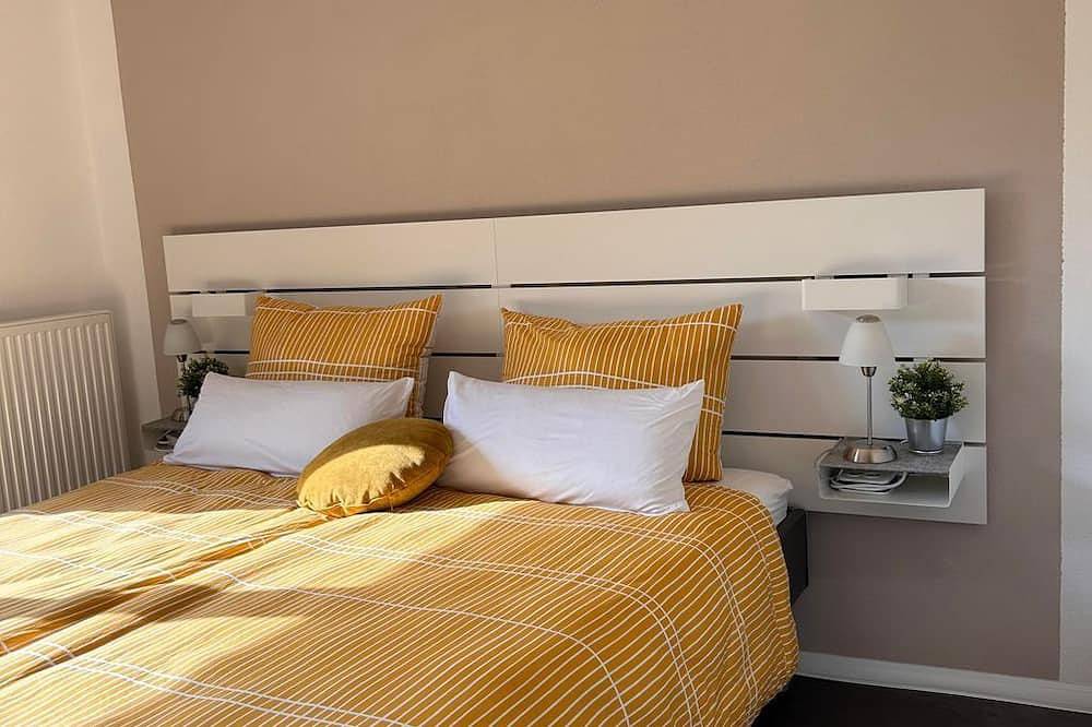 Ferienwohnung mit zwei Terrassen - Haus Übernachtenswert in Cond, Cochem