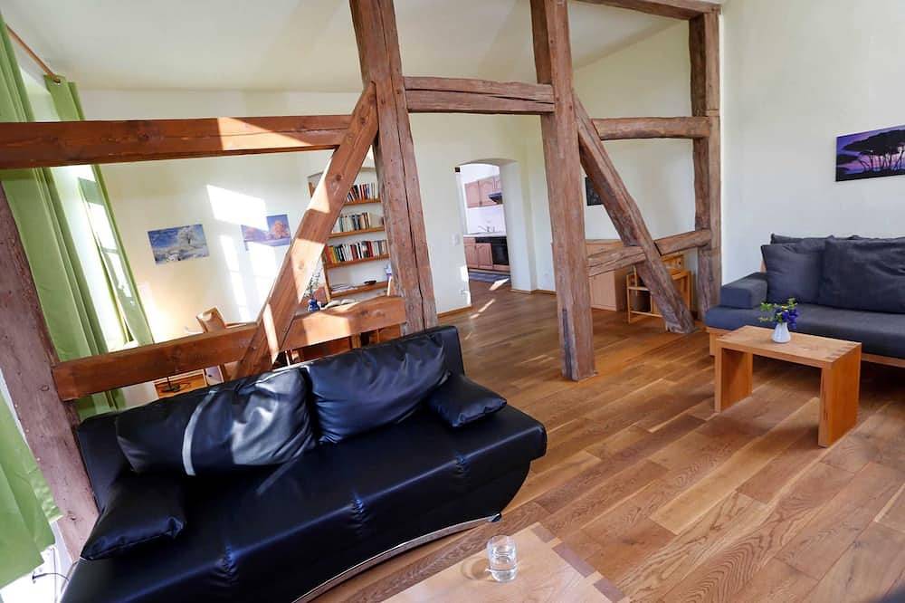 Ganze Wohnung, Ferienwohnung 1 Fachwerk - Gutshaus Bartelshagen in Dalkendorf, Mecklenburgische Schweiz