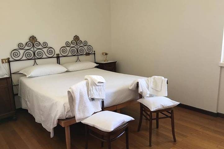Gîte pour 7 personnes, avec balcon et jacuzzi à Lovere - 3