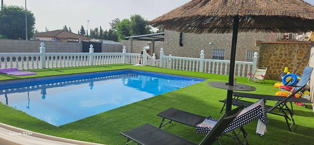Three-Bedroom Townhouse in Mairena del Alcor, Provincia de Sevilla