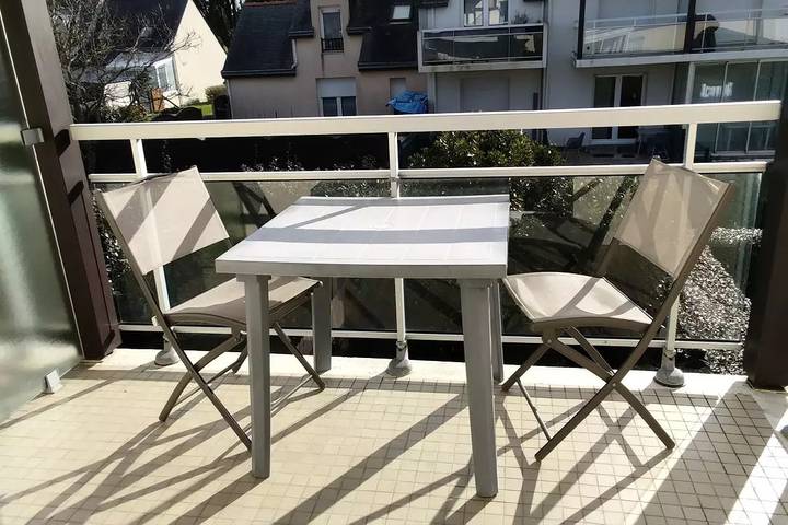 Gîte pour 4 personnes, avec piscine et balcon dans Plage de la Govelle - 3
