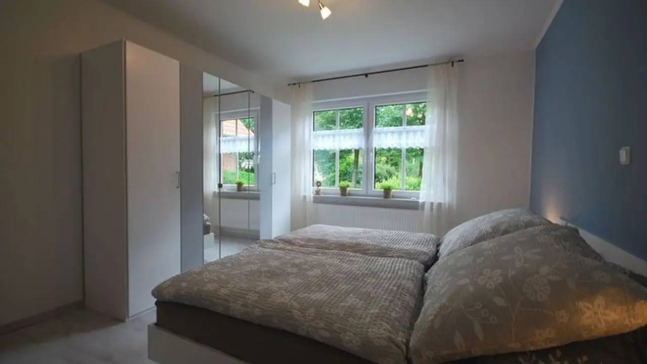 Ganze Ferienwohnung, Ferienwohnung für 5 Personen (65 m²) in Bühren in Bühren, Uplengen
