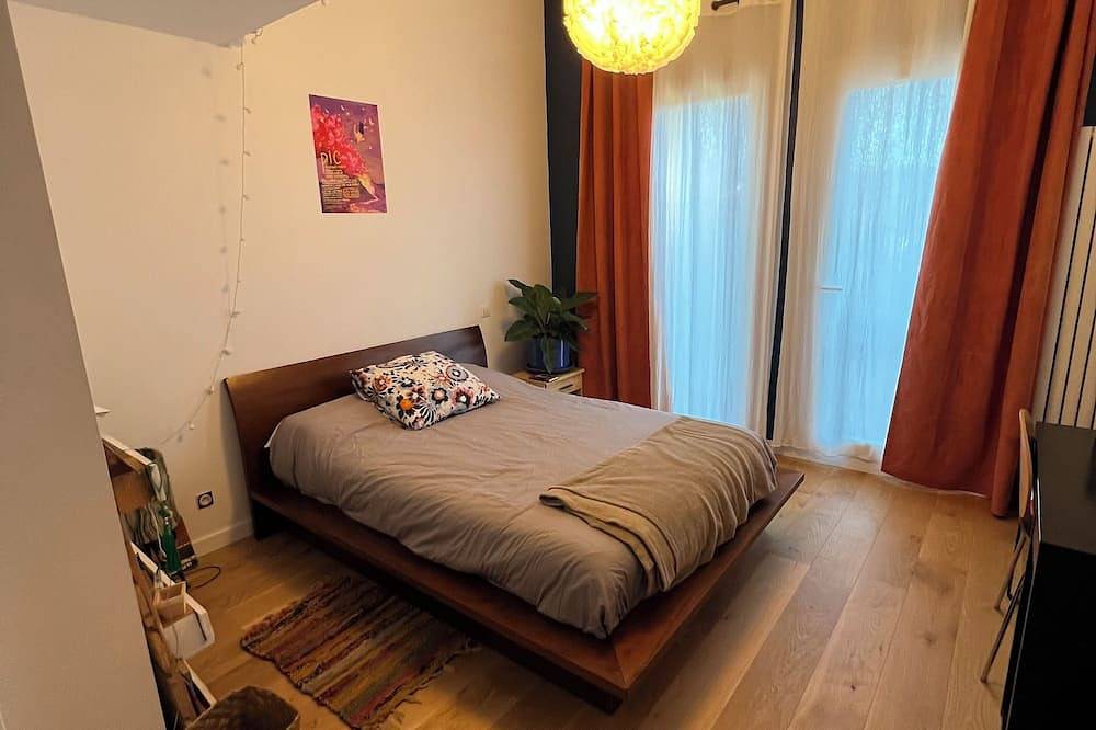 Villa d’architecte spacieuse, 14 personnes, proche centre, stationnement gratuit in Toulouse, Toulouse et ses environs