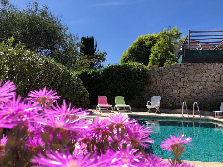 Gîte pour 4 personnes, avec piscine