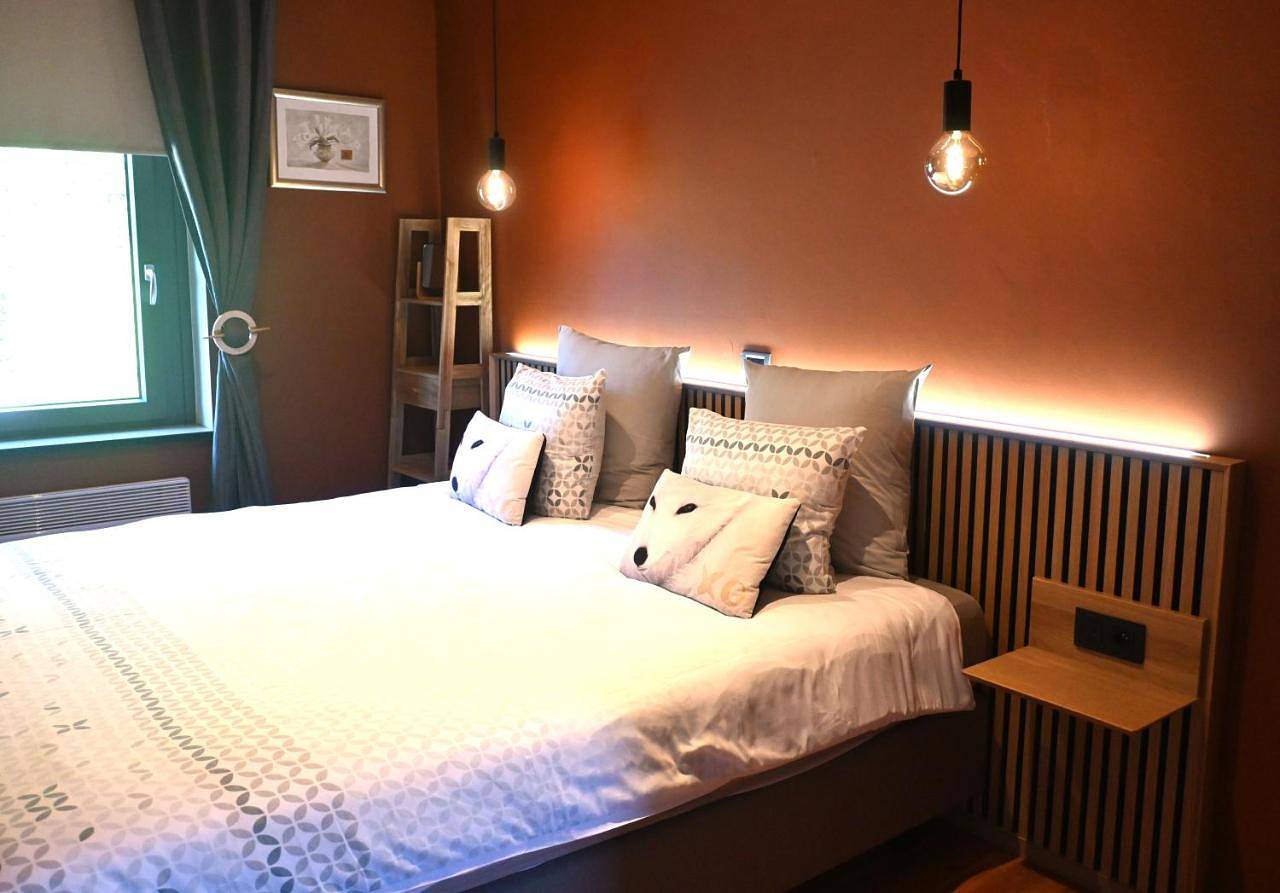 Hotel Au Coeur de Lacuisine in Florenville, Province de Luxembourg