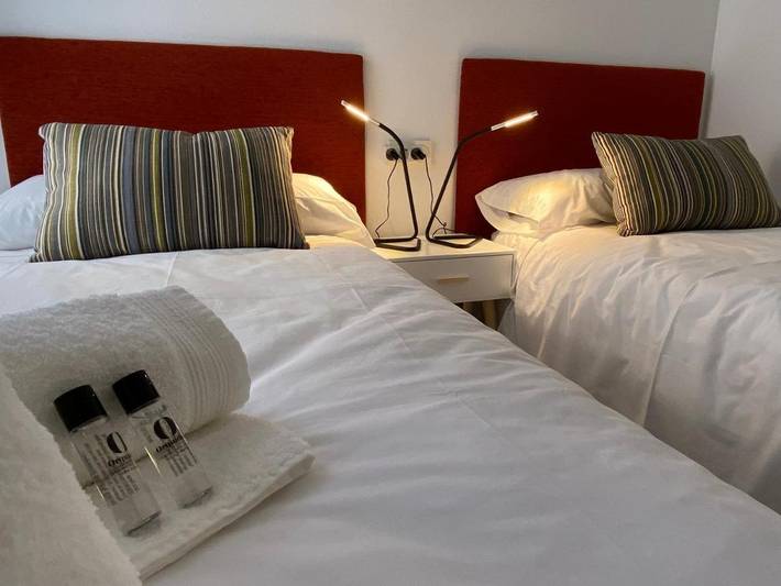 Gîte pour 8 personnes, avec vue et balcon à Villena - 4