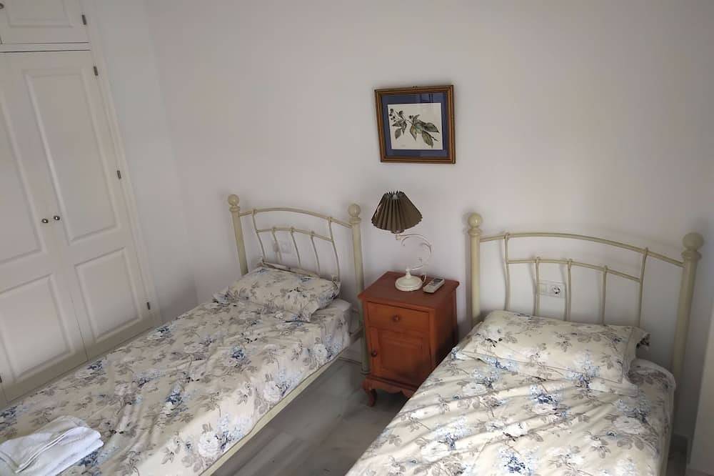 Private Villa with own pool , Wi fi , Air con and Log fire in Playa Nueva Umbría, El Portil