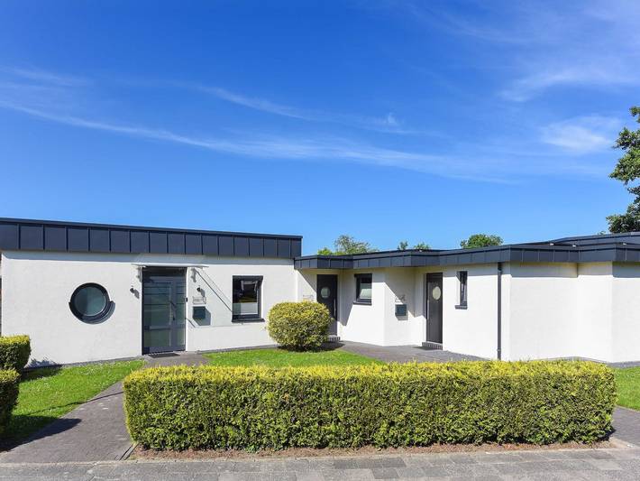 Ferienwohnung für 4 Personen, mit Whirlpool und Terrasse sowie Garten und Sauna in Bensersiel - 3