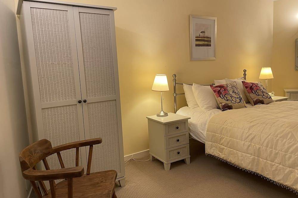 Ganze Wohnung, The Fort Archway - ground floor apartment at The Highland Club, Loch Ness in Fort Augustus, Highlands