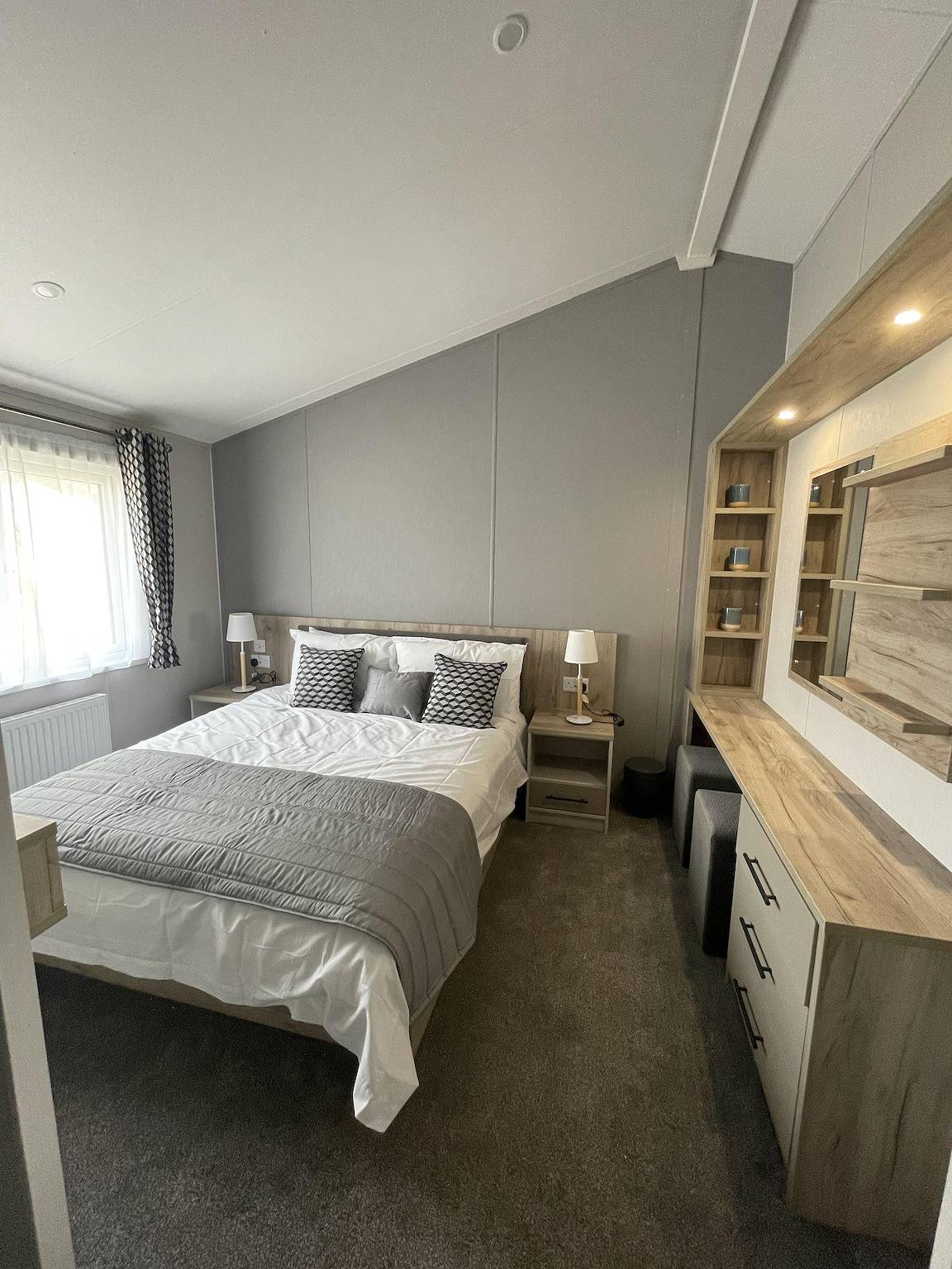 Luxury 2-Bed Lodge, Sleeps 6 in Camber Sands in Camber, East Sussex