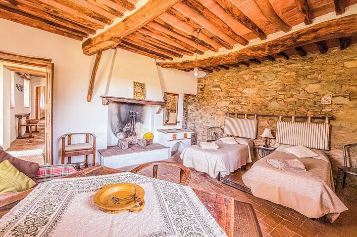2 houses with private pool 20km from Pisa, Lucca and 30 from the sea in Buti, Pisa e dintorni