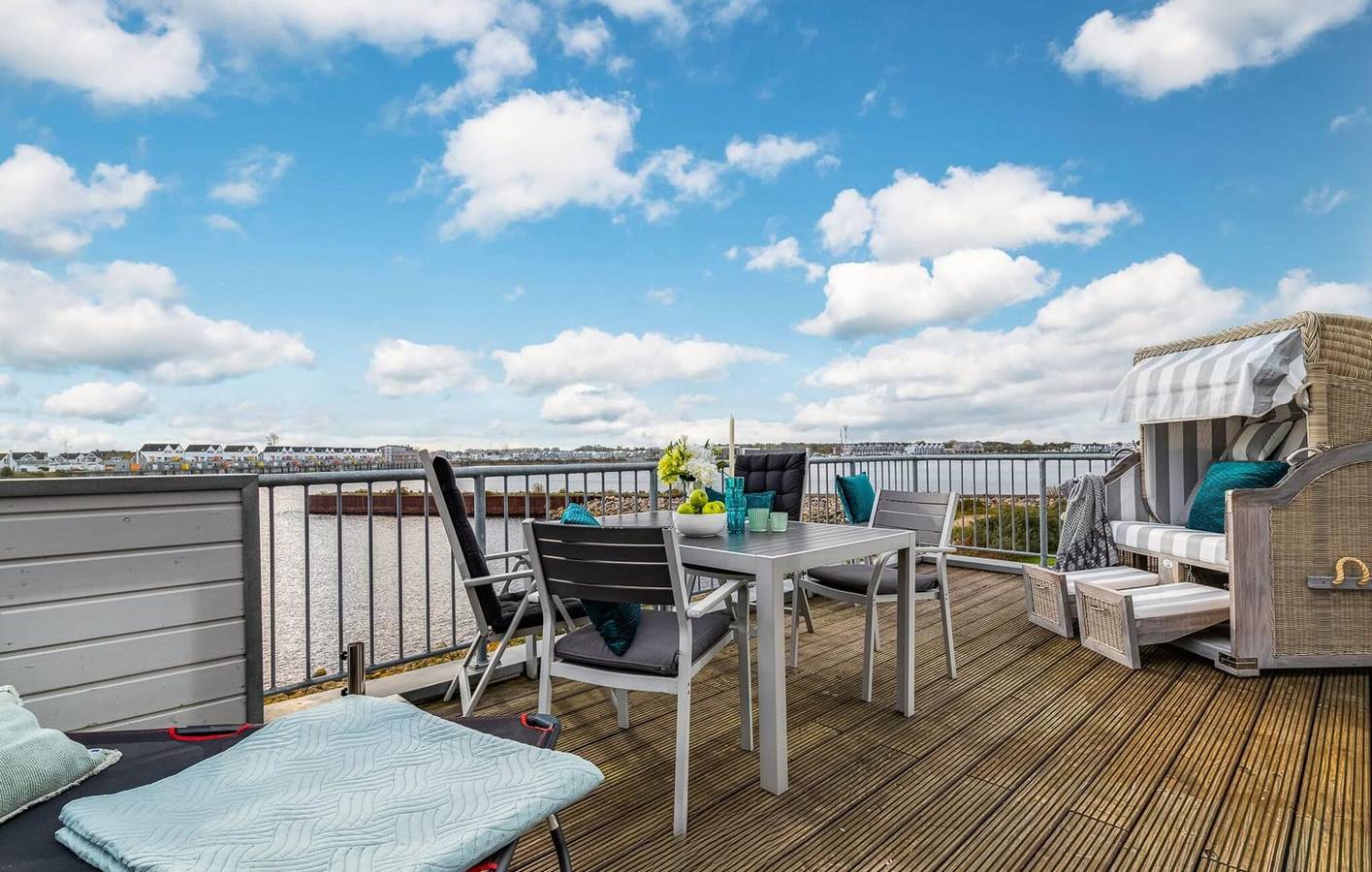 Ganze Ferienwohnung, Apartment mit Meerblick und Terrasse - 300m zum Strand! in Olpenitz, Kappeln