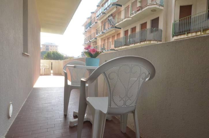 Apartamento vacacional entero, Apartamento de vacaciones con aire acondicionado y balcón in Bibione, San Michele al Tagliamento