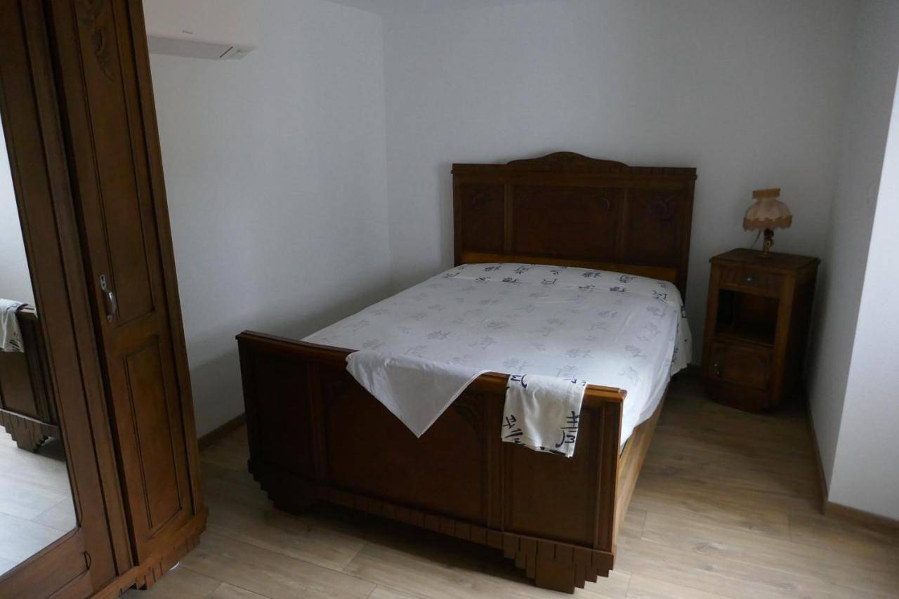 Three-Bedroom House in Trézioux, Parc Naturel Régional Livradois-Forez
