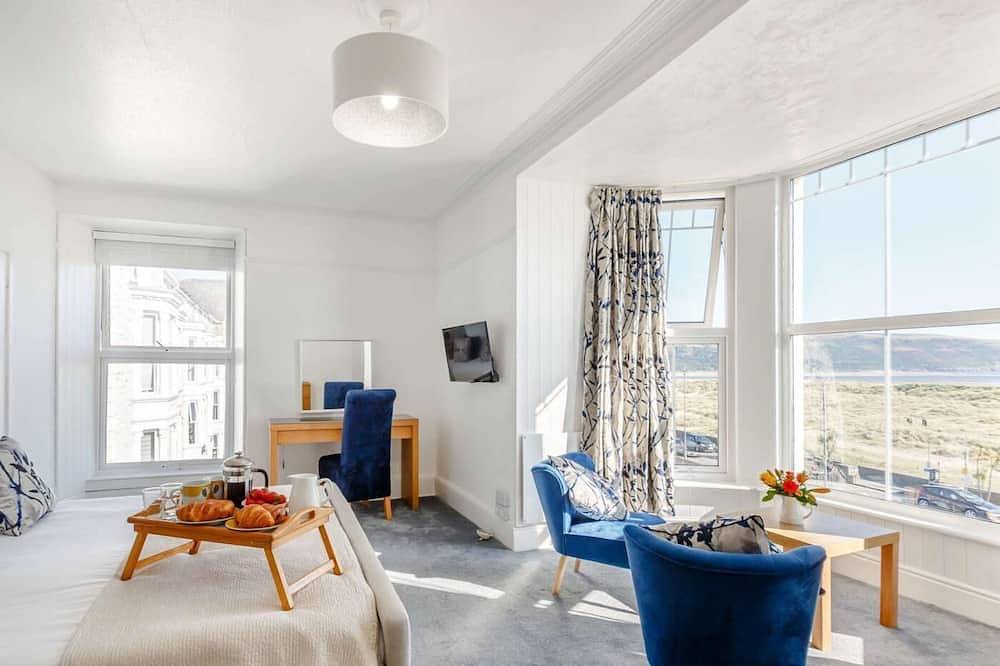 8 Bed in Barmouth in Barmouth, Snowdonia