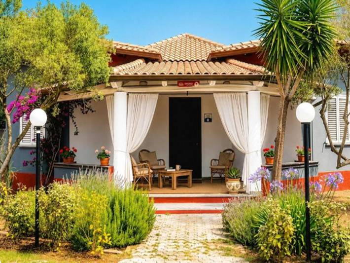 Casa vacanza per 2 persone, con Terrazza e Giardino nonché Piscina a Nicotera