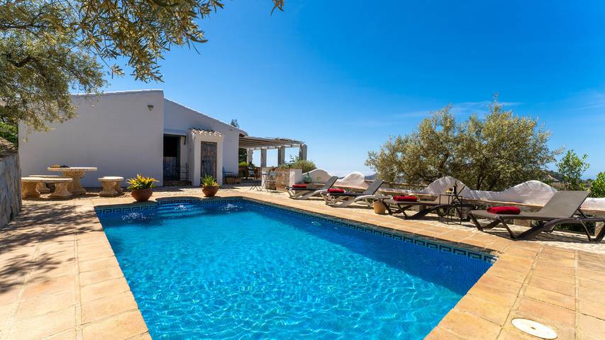 Villa for 4 personer, med Balkong og Terrasse i tillegg til Hage i Frigiliana