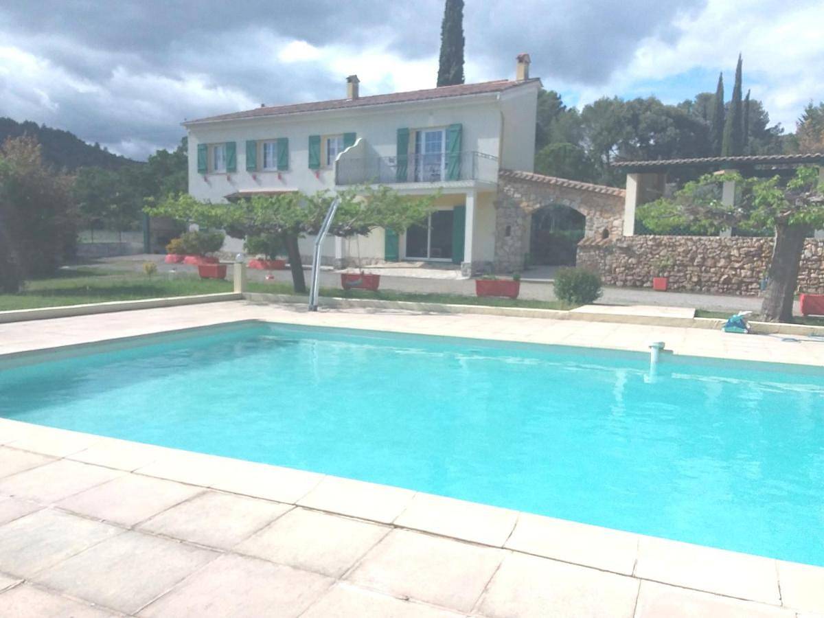 Appartement entier, Two-Bedroom Apartment in Les Arcs (Var), Région de Draguignan
