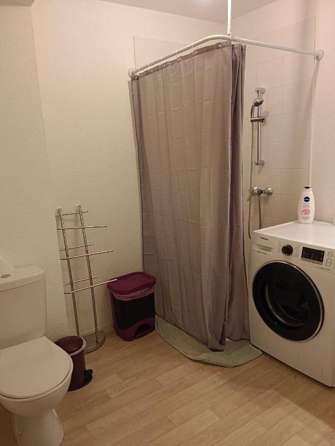 Location de vacances pour 6 personnes, avec jardin et jacuzzi à Blanquefort - 2