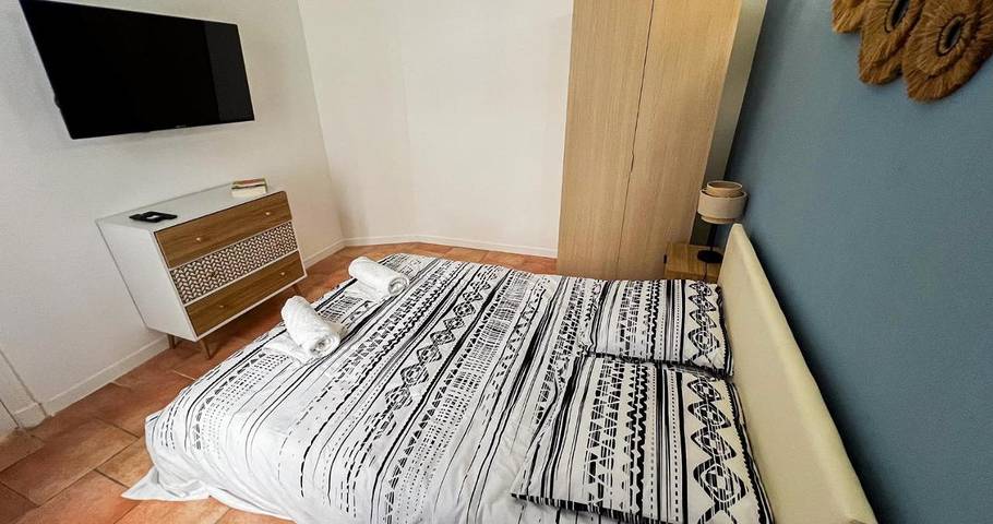 Gîte pour 2 personnes dans Office De Tourisme D Avignon - 4