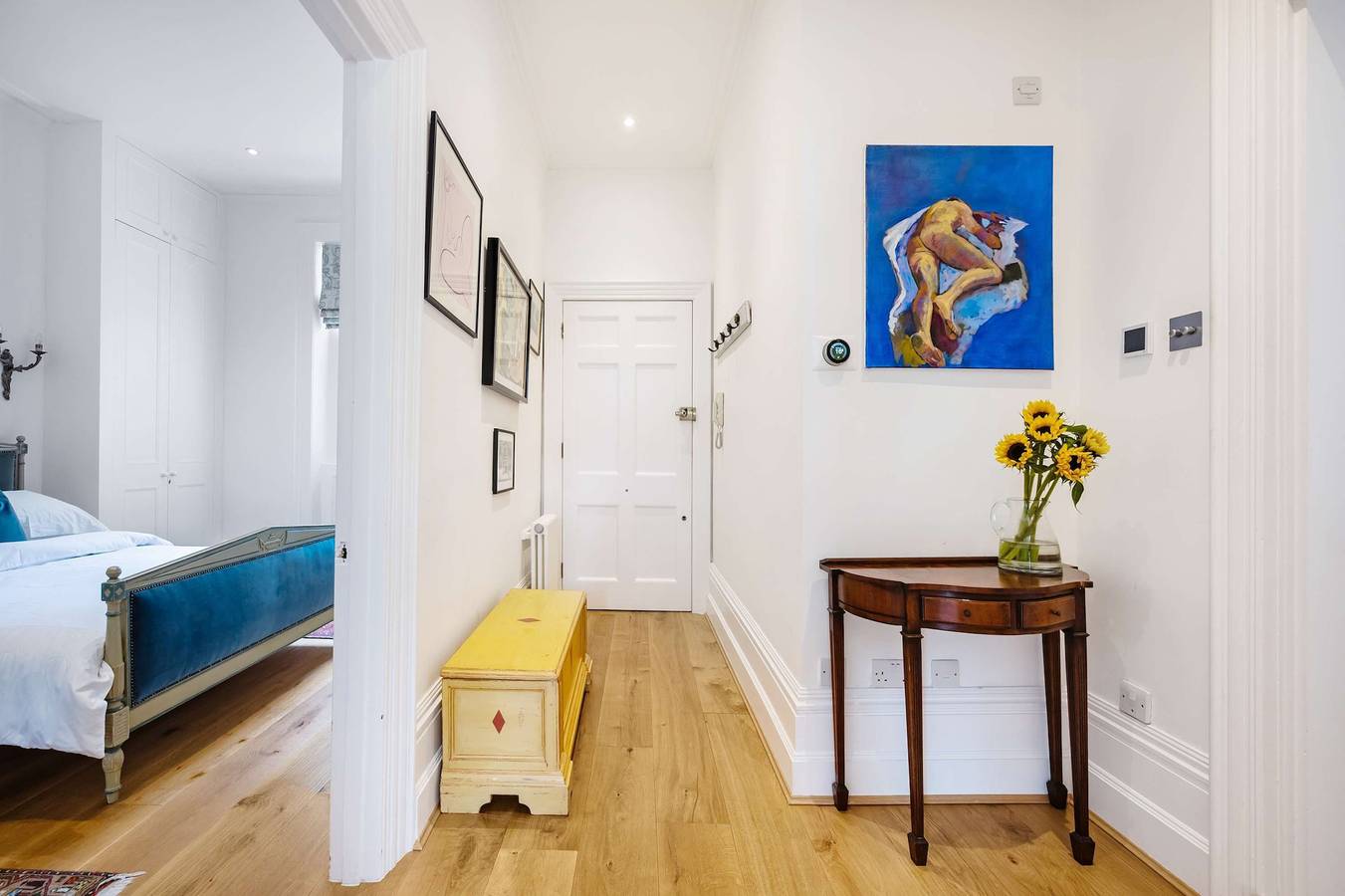 Entire apartment, Highlife and Islington - by Out of Office Lifestyle in Islington, London