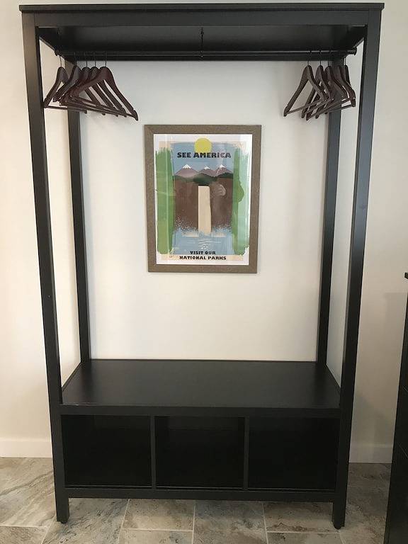 Ganze Wohnung, Mayberry & Main - 'Die Mayberry Suite' - Neubau in Mount Airy, Surry County