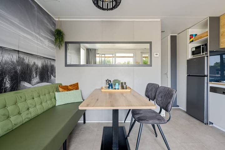 Camping für 4 Personen, mit Terrasse und Seeblick sowie Balkon/Terrasse in Südholland - 4