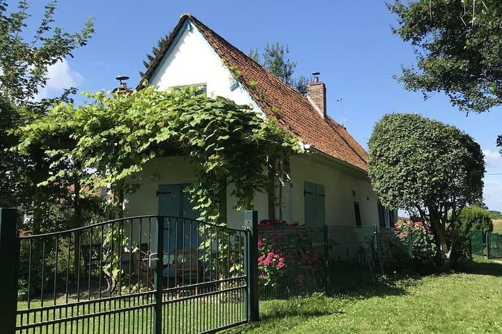 Agriturismo pour 7 personnes, avec jardin à Dominois