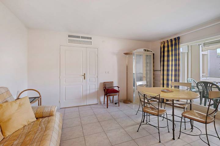 Appartement entier, Centre Antibes La Mer 3P parking in Antibes, Côte méditerranéenne (France)