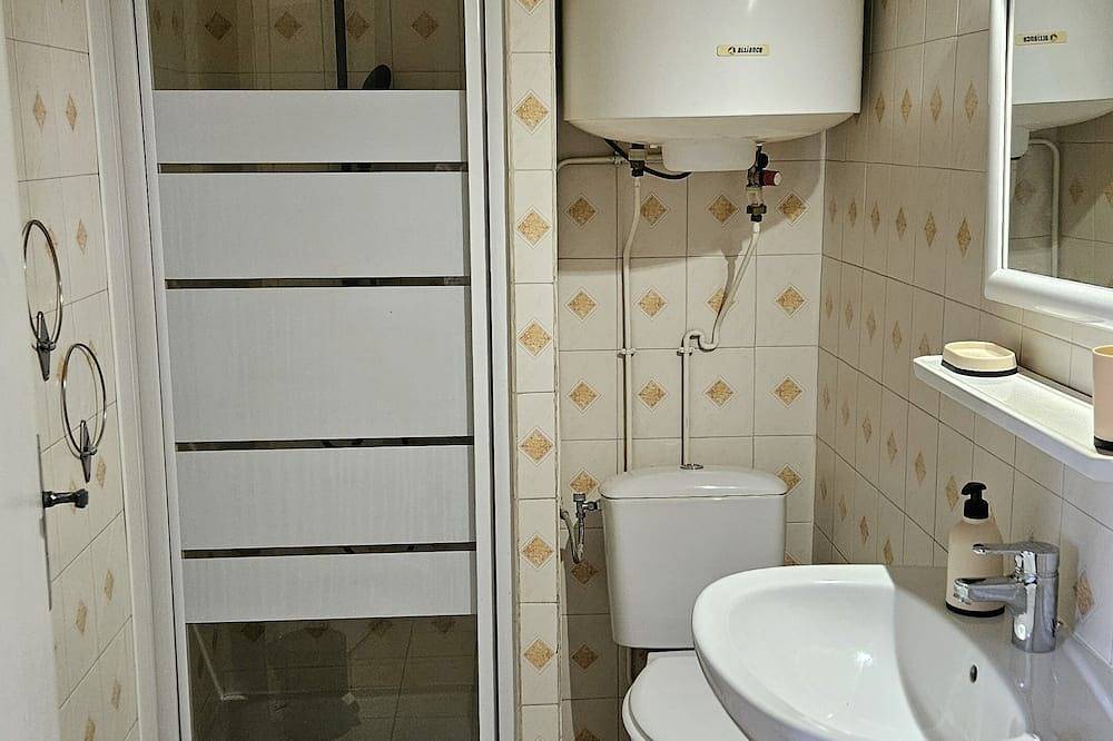 Entire apartment, Bohemian apartment in the center of town in Le Boulou, Céret region