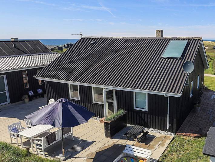 Ferienhaus für 6 Personen, mit Terrasse und Meerblick in Løkken