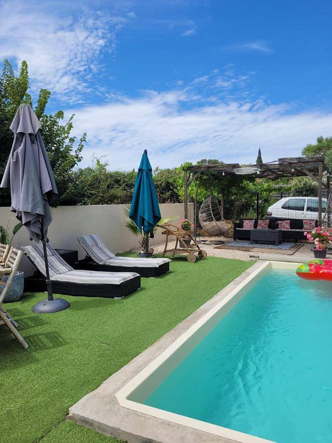 Location de vacances pour 8 personnes, avec piscine et jardin, animaux acceptés à Saint-Drézéry - 2