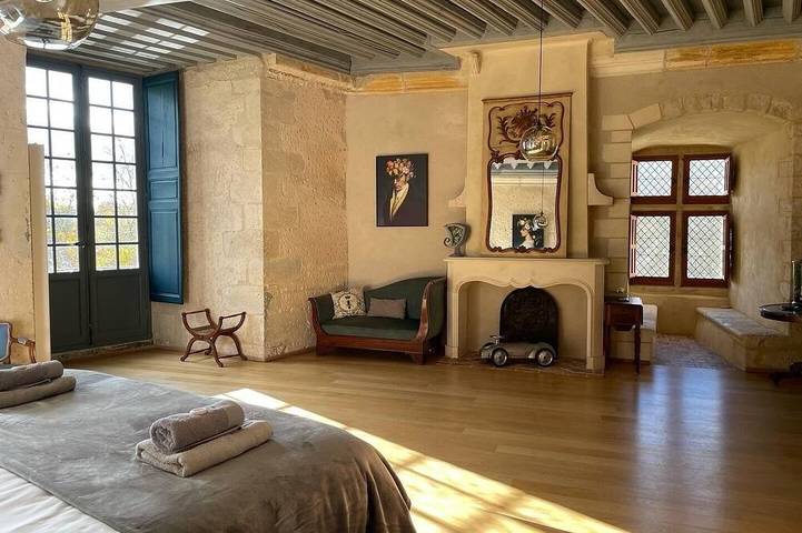 Château pour 15 personnes, avec jardin dans Nièvre - 3