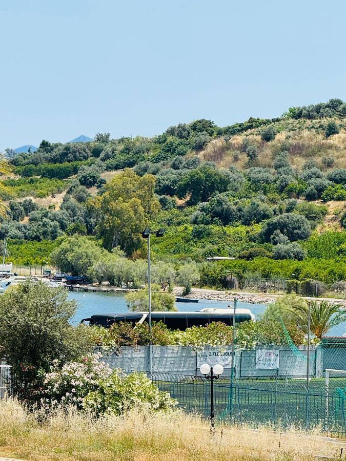Location de vacances pour 8 personnes, avec jardin et vue, animaux acceptés dans Palaia Epidavros