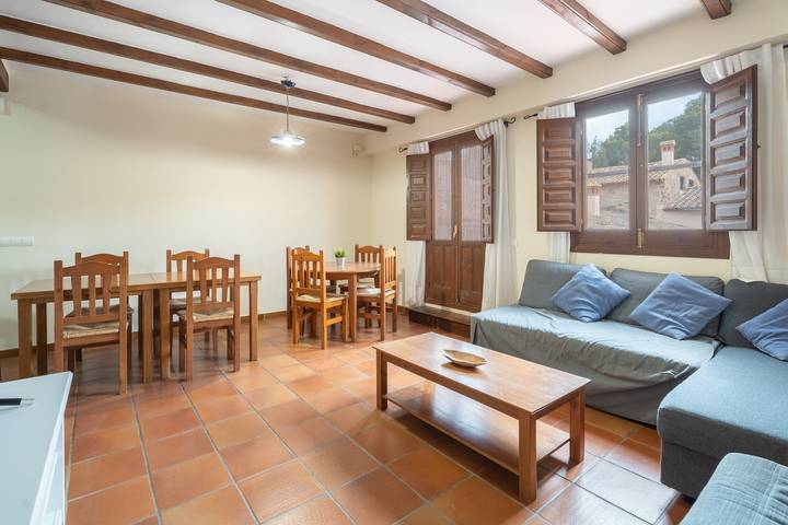 Apartamento entero, Apartamento 'Casa Pablo' con vistas a la montaña, piscina compartida y jardín compartido in Altura (España), Provincia de Castellón