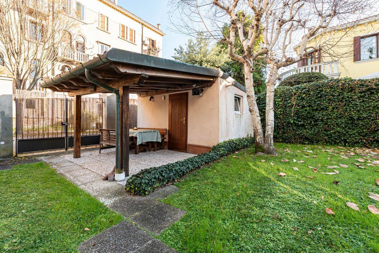 Ganze Wohnung, Ferienwohnung für 2 Personen mit Garten in Lido di Venezia, Venedig