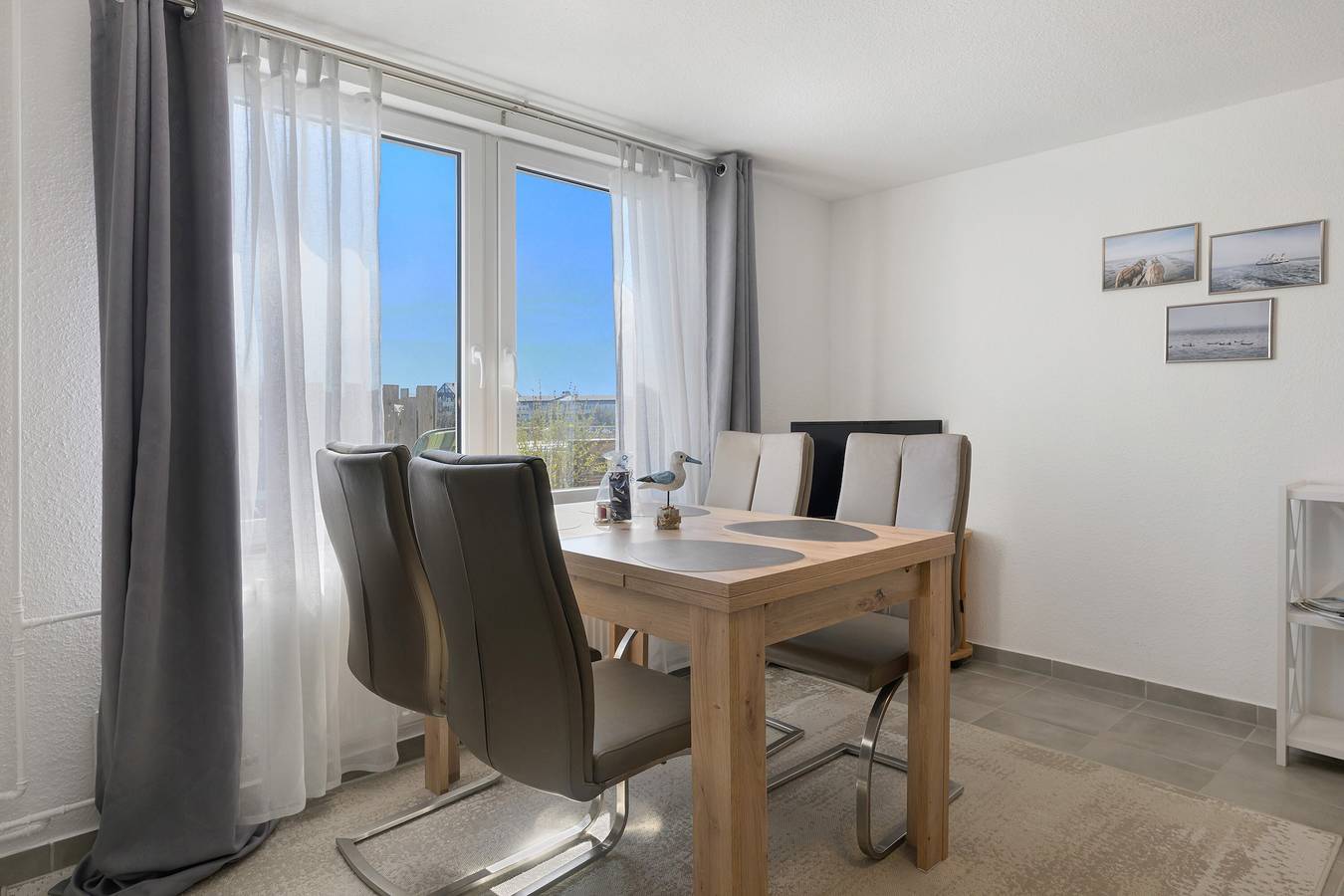 Ganze Wohnung, Ferienwohnung 'Am Nordseedeich' mit Privatterrasse und Wi-Fi in Nordstrand (Gemeinde), Nordstrand